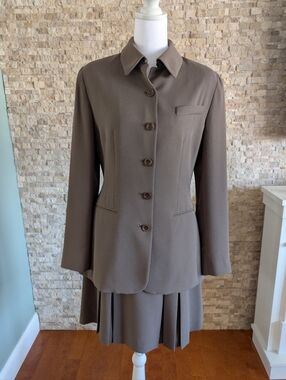 Vintage 80s Tahari Pleated Brown Skirt Suit Set Tailored Blazer Sz 4 Academia